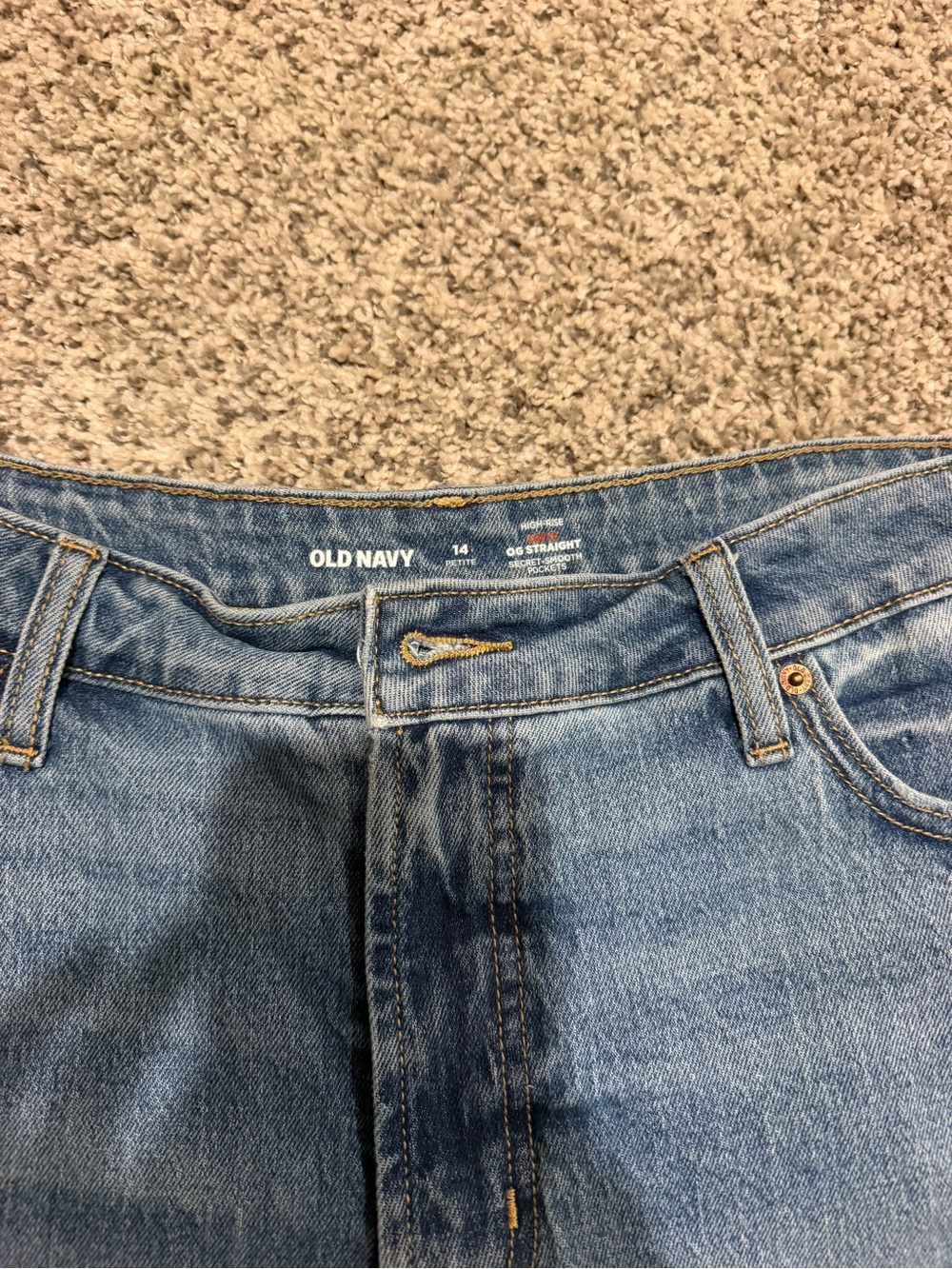 Old Navy women’s Light Blue Straight Jeans